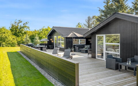Ema - 1.9Km from the Sea: Bois, Toit, Architecture, Domicile, Maison, Chalet, Siding, Dur, Pente, Biens