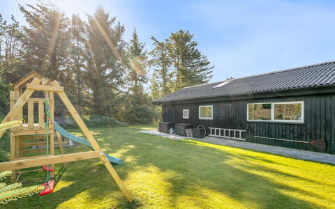 Ema - 1.9Km from the Sea: Bois, Toit, Architecture, Domicile, Maison, Chalet, Siding, Dur, Pente, Biens