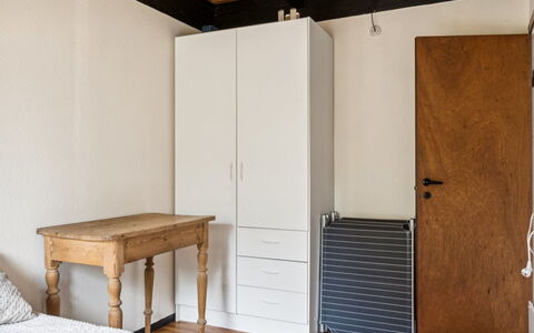 Auli - 125M from the Sea: Meubles, Mur, Sol, Sol, Design Intérieur, Bois, Lit, Chambre, Plafond, Pièce