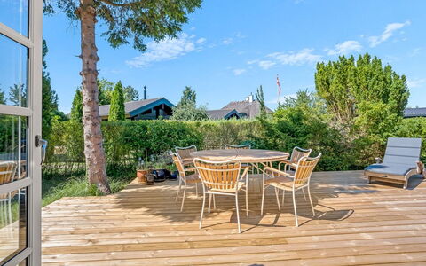 Synnöve - 350M from the Sea: Toit, Maison, Domicile, Chalet, Siding, Biens, Allée, Batiments Jardin, Cour, Cabanon