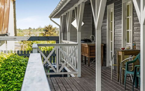 Ejnarine - 600M to the Fjord: Bois, Porche, Domicile, Plate-Forme, Siding, Composite, Chalet, Planche, Dur, Ombre