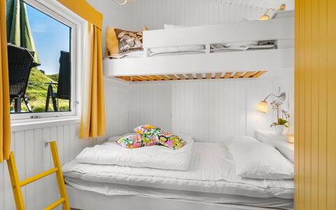 Senija - 334M from the Sea: Chambre, Lit, Design Intérieur, Drap De Lit, Literie, Linge, Lit Superposé, Cadre De Lit, Throw Pillow, Meubles