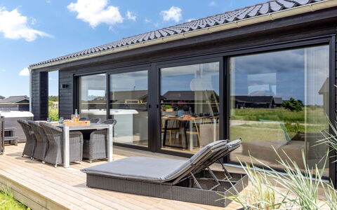Ata - 400M from the Sea: Meubles, Design Intérieur, Sol, Sol, Plafond, Pièce, Chaise, Table, Appartement, Table Cuisine Et Salle A Manger
