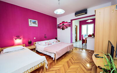 Logement:&nbsp;Dajak 110.3