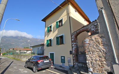 Casa la Giunta: Holiday Home Camaiore