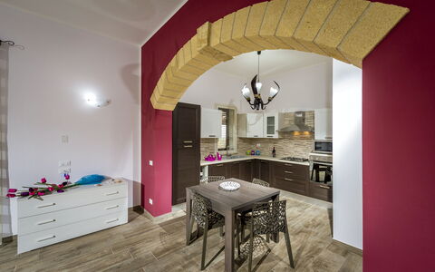 Villa Alcamo: Meubles, Propriété, Table, Bâtiment, Bois, Design Intérieur, Cabinetry, Tiroir, Sol, Sol