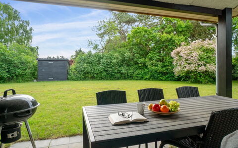 Dorreth - 3.2Km from the Sea: Toit, Chalet, Domicile, Ombre, Siding, Ferme, Porche, Structure En Plein Air, Batiments Jardin
