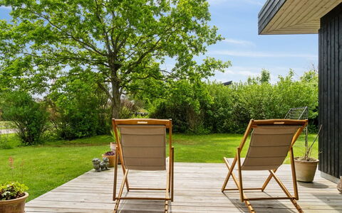 Ødke - 350M from the Sea: Maison, Domicile, Toit, Chalet, Biens, Aménagement Paysager, Batiments Jardin, Siding, Ferme