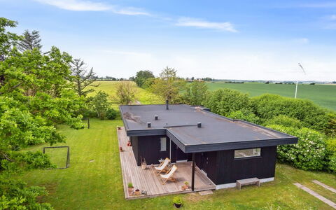 Ødke - 350M from the Sea: Maison, Domicile, Toit, Chalet, Biens, Aménagement Paysager, Batiments Jardin, Siding, Ferme