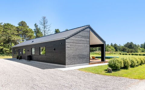 Syni - 450M from the Sea: Toit, Domicile, Porte, Chalet, Ombre, Siding, Cour, Biens, Arrière-Cour