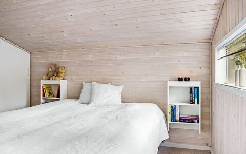Bosse - from the Sea: Bois, Plafond, Design Intérieur, Sol, Sol, Chambre, Domicile, Pièce, Meubles, Lit