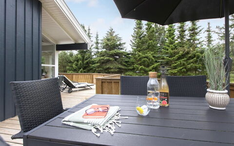 Ingwin - from the Sea: Maison, Toit, Domicile, Chalet, Cabanon, Batiments Jardin, Siding, Cour, Cabane En Rondins, Cabane