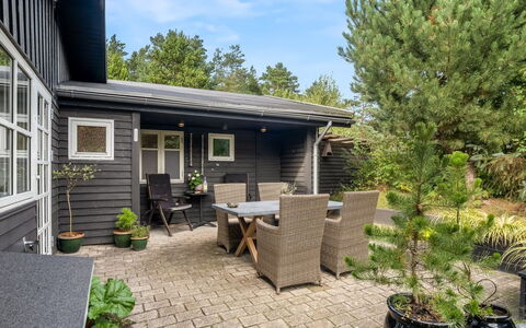 Ellinore - from the Sea: Maison, Domicile, Toit, Chalet, Biens, Aménagement Paysager, Batiments Jardin, Siding, Ferme