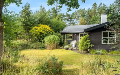 Ellinore - from the Sea: Maison, Domicile, Toit, Chalet, Biens, Aménagement Paysager, Batiments Jardin, Siding, Ferme