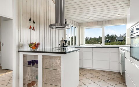 Juris - 950M from the Sea: Cuisine, Design Intérieur, Sol, Comptoir, Bois, Appareil De Cuisine, Sol, Plafond, Cabinetry, Électroménager