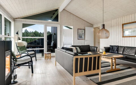 Juris - 950M from the Sea: Bois, Meubles, Design Intérieur, Salon, Domicile, Sol, Canapé, Sol, Parquet, Plafond