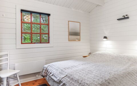 Barthi - 1.6Km from the Sea: Bois, Plafond, Sol, Design Intérieur, Sol, Chambre, Domicile, Pièce, Lit, Literie