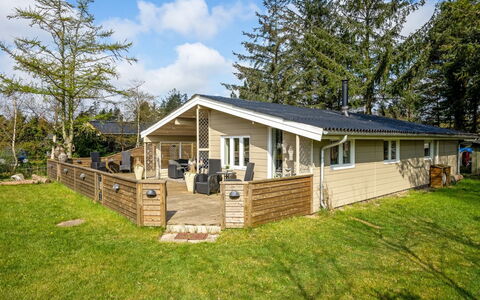 Livni - from the Sea: Chalet, Arrière-Cour, Cour, Batiments Jardin, Cabanon, Siding, Mobilier De Jardin, Cabane En Rondins, Structure En Plein Air, Cabane