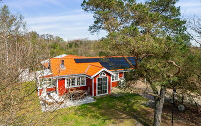 Tarje - 320M from the Sea