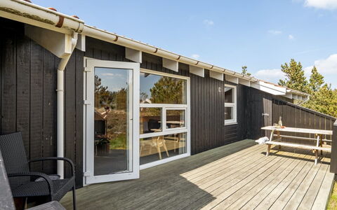 Elisenda - 1Km from the Sea: Bois, Domicile, Porche, Plate-Forme, Dur, Toit, Tache De Bois, Parquet, Eco Hôtel