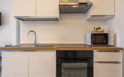 Dodo 750.5: Cabinetry, Evier, Évier, Comptoir, Cuisine, Robinet, Design Intérieur, Bois, Sol, Sol