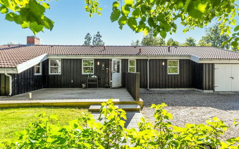 Olli - 600M from the Sea: Herbe, Prairie, Lot Terre, Chalet, Zone Rurale, Prairie, Batiments Jardin, Jardin, Cabanon