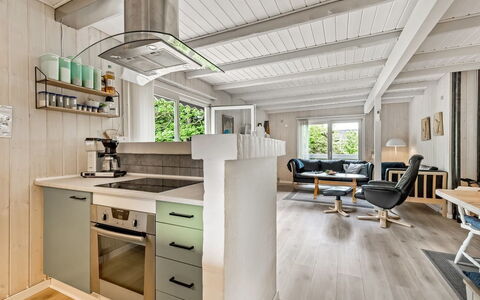 Terkel - 800M to the Fjord: Cuisine, Design Intérieur, Bois, Sol, Meubles, Comptoir, Plafond, Sol, Principaux Appliance, Appareil De Cuisine