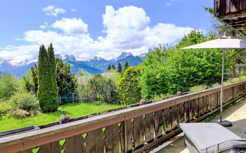 Chalet Rebhalde: Ciel, Nuage, Montagne, Plante, Paysage Naturel, Clôture, Arbre, Plan D'Eau, Bois, Loisir