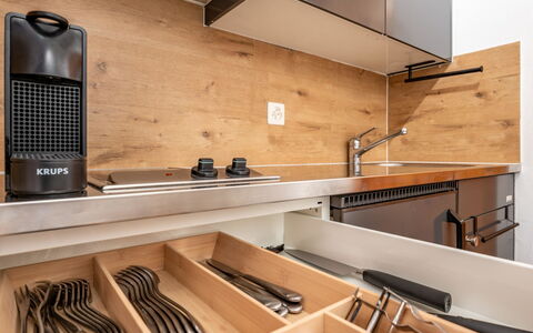 Steil Alva Studios Smit: Bois, Bâtiment, Design Intérieur, Sol, Sol, Dur, Matériel De La Propriété, Tache De Bois, Équipement Audio, Électroménager