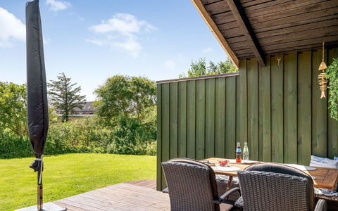 Spasena - 600M from the Sea: Bois, Domicile, Porche, Plate-Forme, Dur, Toit, Tache De Bois, Parquet, Eco Hôtel