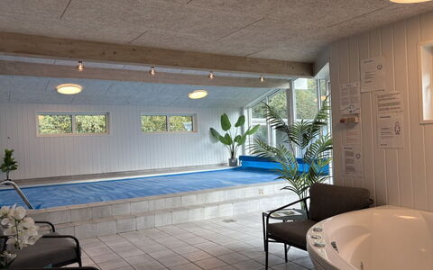Anabela - from the Sea: Toit, Maison, Domicile, Chalet, Siding, Biens, Allée, Batiments Jardin, Cour, Cabanon
