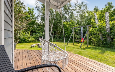 Anabela - from the Sea: Toit, Maison, Domicile, Chalet, Siding, Biens, Allée, Batiments Jardin, Cour, Cabanon