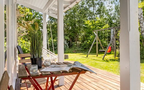 Anabela - from the Sea: Toit, Maison, Domicile, Chalet, Siding, Biens, Allée, Batiments Jardin, Cour, Cabanon