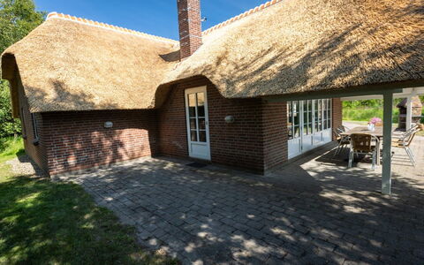 Ejvi - 4Km from the Sea: À Déchaumer, Toit, Chalet, Maison, Domicile, Cabane, Allée, Ferme, Cheminée