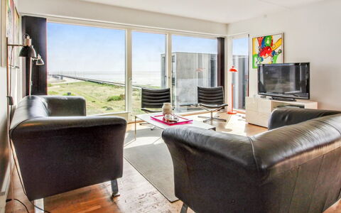 Stefani - 2Km from the Sea: Maison, Toit, Domicile, Chalet, Cabanon, Batiments Jardin, Siding, Cour, Cabane En Rondins, Cabane