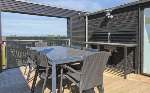 Stefani - 2Km from the Sea: Maison, Toit, Domicile, Chalet, Cabanon, Batiments Jardin, Siding, Cour, Cabane En Rondins, Cabane