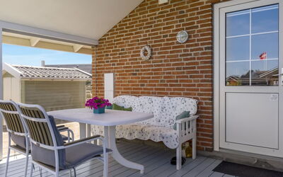 Frithger - 250M from the Sea