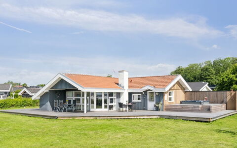 Nahele - 150M from the Sea: Chalet, Toit, Domicile, Pente, Cabane, Siding