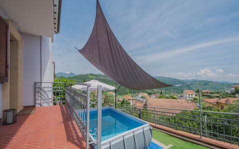 Casa Lorena: Ciel, Plante, Nuage, Propriété, Bâtiment, Ombre, Piscine, Mobilier De Jardin, Maison, Design Urbain