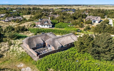 Stella - 700M from the Sea