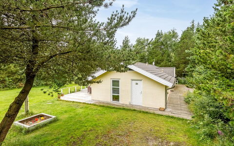 Samine - 2Km from the Sea: Chalet, Maison, Domicile, Biens, Ferme, Jardin, Pelouse, Batiments Jardin, Cour, Arrière-Cour