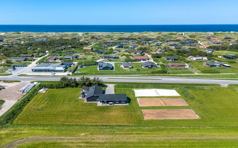 Germund - 770M from the Sea: Herbe, Prairie, Lot Terre, Chalet, Zone Rurale, Prairie, Batiments Jardin, Jardin, Cabanon