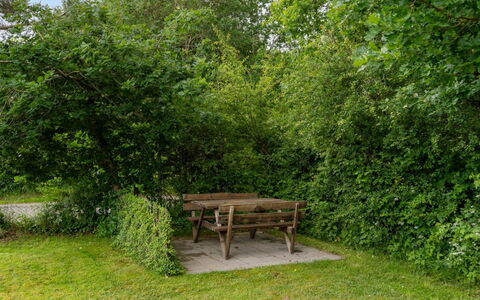Thorward - 100M from the Sea: Bois, Domicile, Porche, Plate-Forme, Dur, Toit, Tache De Bois, Parquet, Eco Hôtel