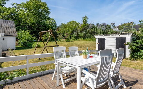 Gilbert - 500M from the Sea: Cuisine, Comptoir, Appareil De Cuisine, Sol, Cabinetry, Design Intérieur, Principaux Appliance, Sol, Domicile, Meubles