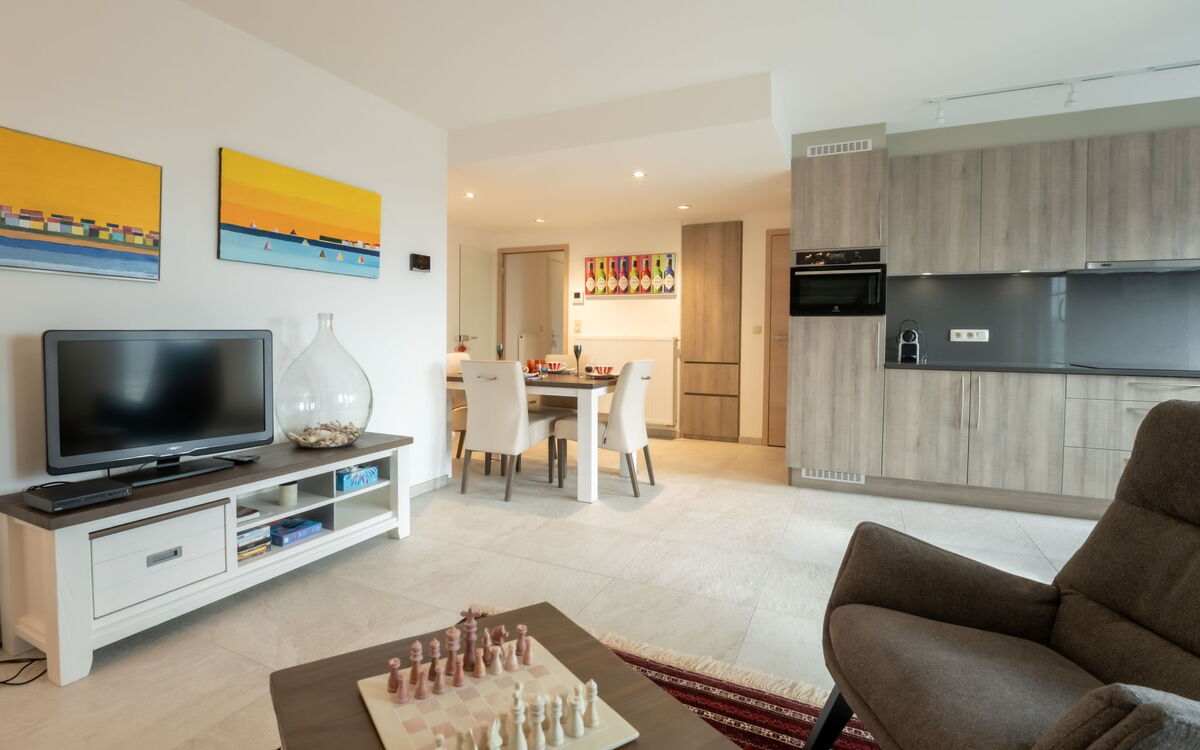 Cosy - Bright Top Floor Appartment