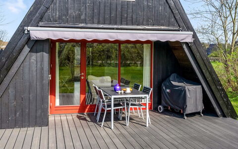 Erly - 18Km to the Fjord: Bleu, Arbuste, Chalet, Couverture De Sol, Jardin, Biens, Ombre, Aménagement Paysager, Ferme, Eco Hôtel