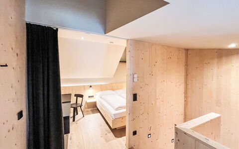 Irdning - Donnersbachtal 651: Bâtiment, Confort, Bois, Sol, Sol, Tiroir, Maison, Cabinetry, Plante D'Appartement, Dur