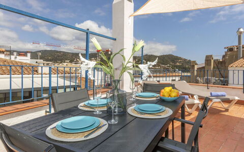 Tossa de Mar 601: Meubles, Sol, Chaise, Sol, Table Cuisine Et Salle A Manger, Appartement, Restaurant, Plante D'Appartement, Balcon, Comptoir