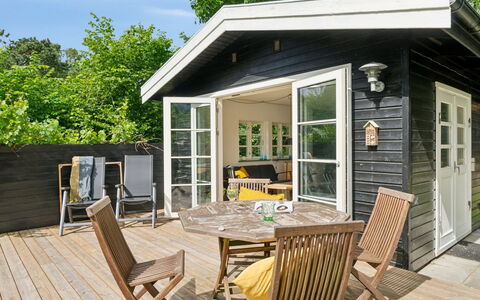 Riana - 700M from the Sea: Bois, Toit, Architecture, Domicile, Maison, Chalet, Siding, Dur, Pente, Biens