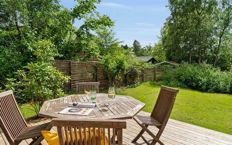 Riana - 700M from the Sea: Bois, Toit, Architecture, Domicile, Maison, Chalet, Siding, Dur, Pente, Biens